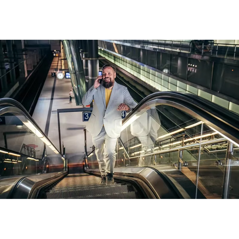 VTES107 30 graden Vvvf-bediening Indoor Economische commerciële roltrap met 1 jaar garantie Modern ontwerp voor kantoorgebouwen